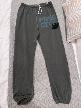 Free City sweatpants , XL